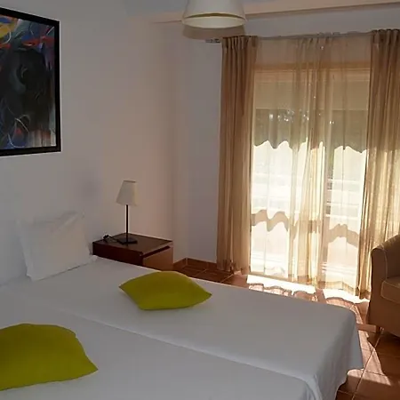 Hotel Aldeamento Turístico De Palmela 3*