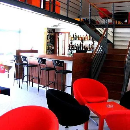 Aldeamento Turistico De Palmela Hotell Cajados