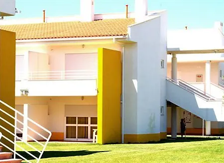 Aldeamento Turistico De Palmela Cajados