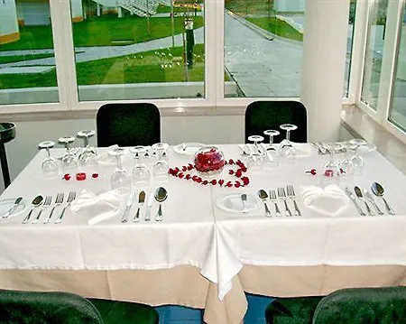 Aldeamento Turistico De Palmela Hotel 3*