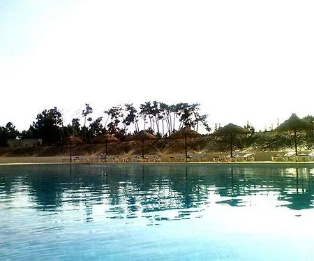 Aldeamento Turistico De Palmela Hotell Cajados