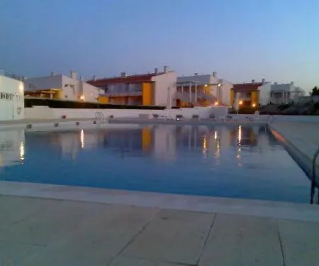 Aldeamento Turistico De Palmela 3* Cajados